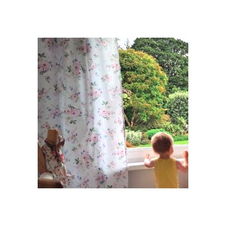 Nowoczesne zasłony w kwiaty na wymiar do sypialni, kuchni i salonu